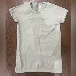 Ivivva- light green shirt, size 14